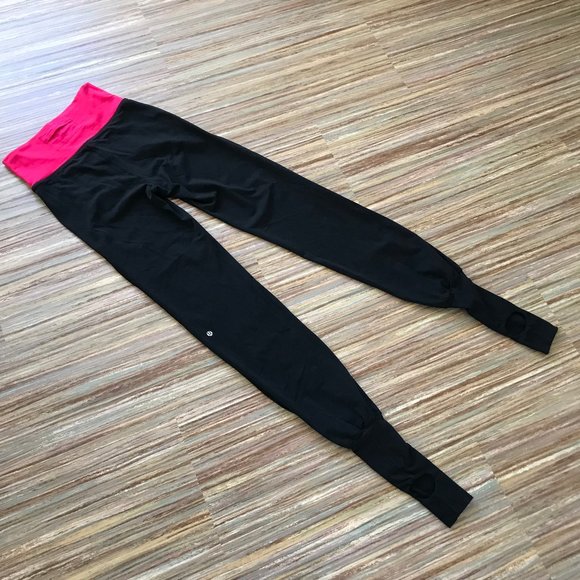 Lululemon Stir It Up Black & Pink Stirrup Pants w/ Pleated Waist Stirrup Joggers - Picture 8 of 12